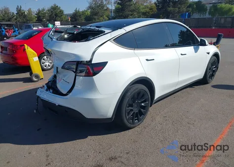 2022 Tesla Model Y Long Range Dual Motor All-Wheel Drive from USA, damaged, VIN 7SAYGDEE4NF532356